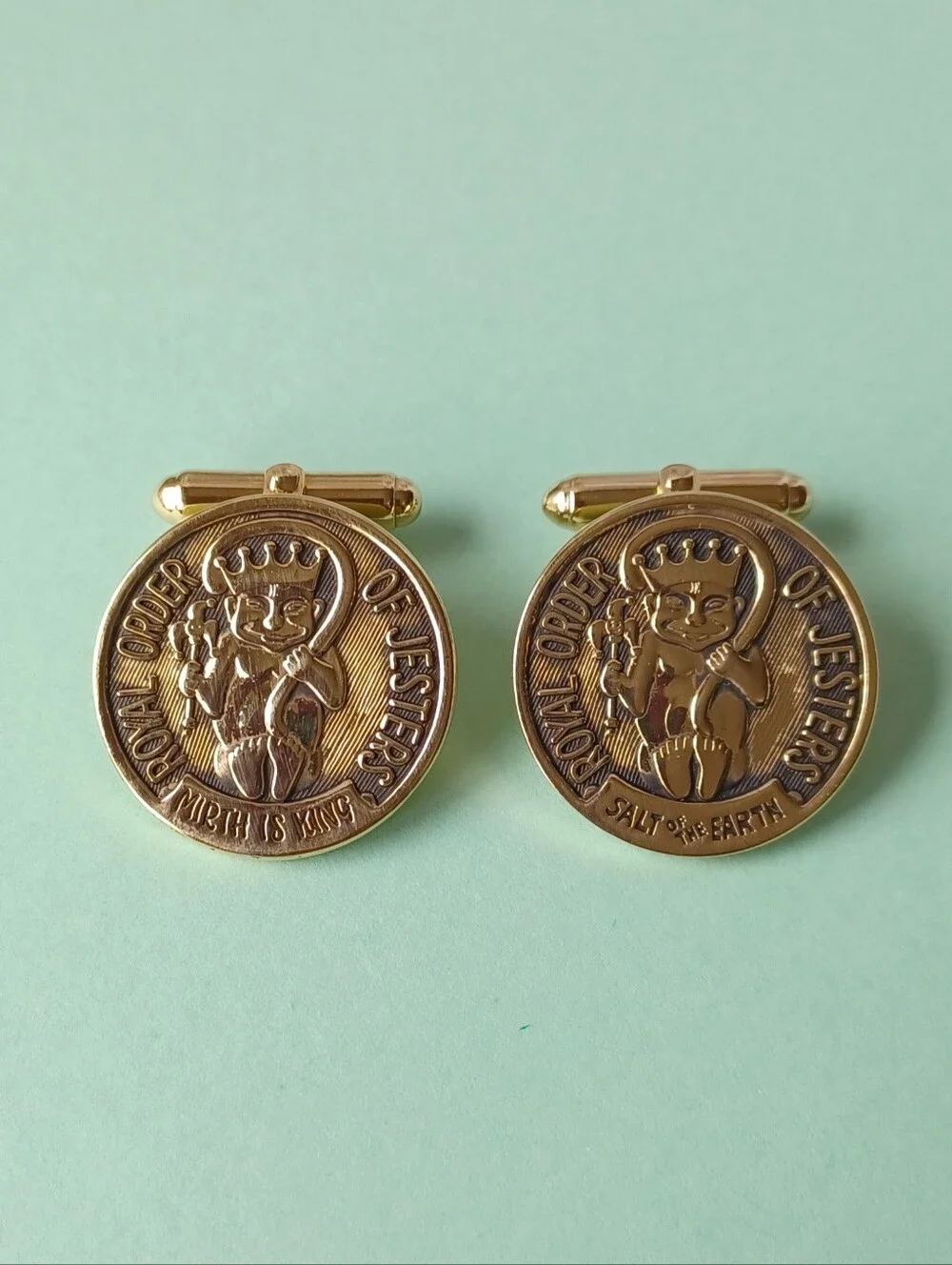 ROYAL ORDER OF JESTERS MIRTH IS KING GOLD-TONE CUFFLINKS 7/8
